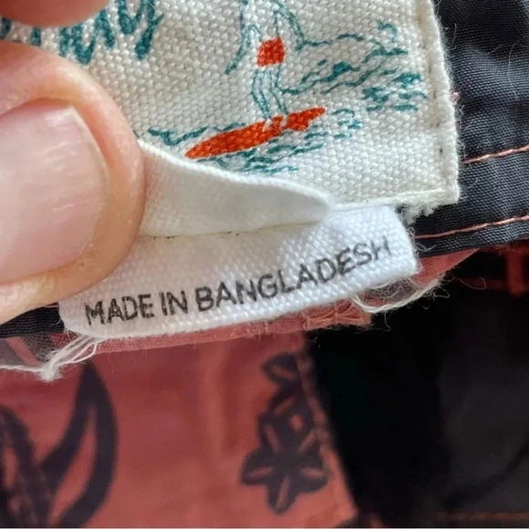 Body Glove Vintage Board Shorts Mens Medium 32" Waist Pink Floral Palms Unlined - Picture 10 of 10